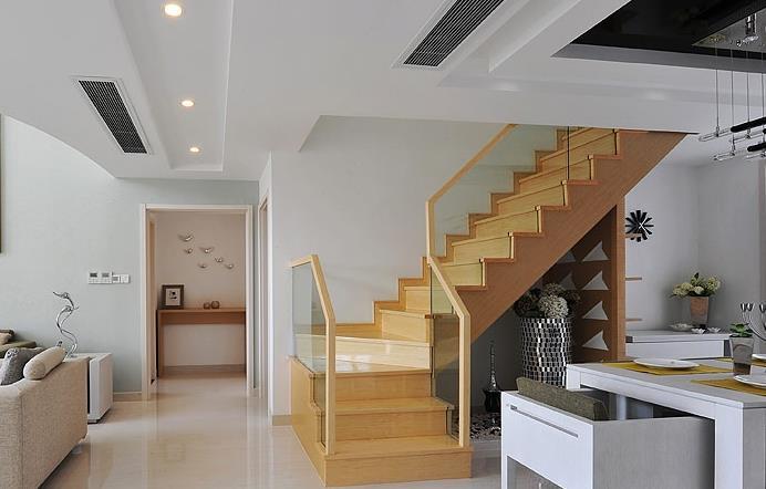 一般也只有这种房子才会有自带楼梯的,它的设计不仅仅是要美观实用还